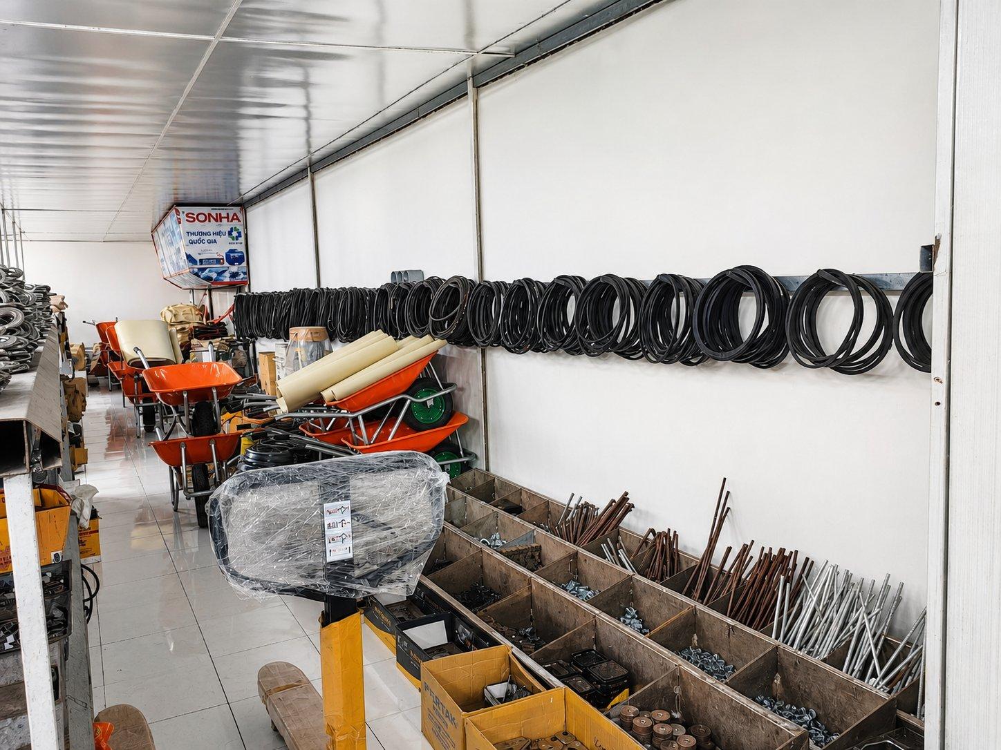 27_supplies_storage